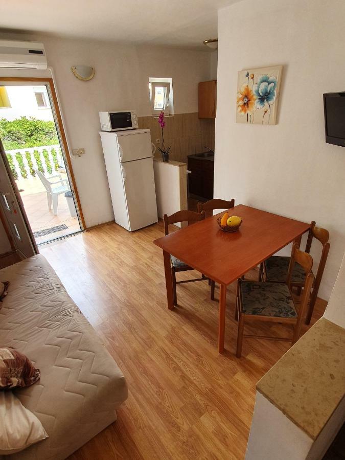 Apartments Slavica راب المظهر الخارجي الصورة