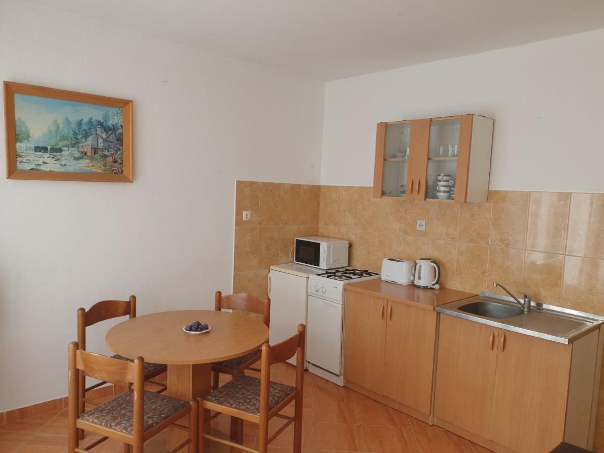 Apartments Slavica راب المظهر الخارجي الصورة